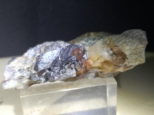 Meneghinita, Cuarzo<br />Bottino Mine, Sant'Anna (Sant'Anna di Stazzema), Apuan Alps, Stazzema Municipality, Lucca Province, Tuscany, Italy<br />49 x 28 mm<br /> (Autor: Sante Celiberti)