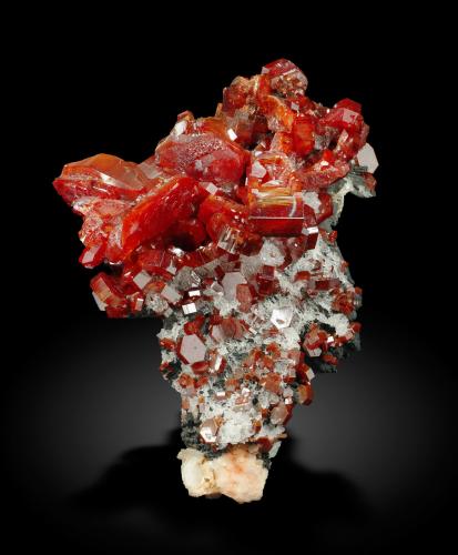 Vanadinite with Gypsum and Baryte<br />Zona mina ACF, Distrito minero Mibladen, Mibladen, Midelt, Provincia Midelt, Región Drâa-Tafilalet, Marruecos<br />Specimen size: 6.3 × 5.2 × 3.1 cm. / main crystal size: 1.6 × 1.1 cm<br /> (Author: Jordi Fabre)