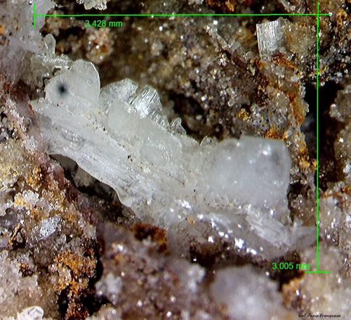 Cerusita.<br />Sierra del Cabo de Gata, Níjar, Comarca Metropolitana de Almería, Almería, Andalucía, España<br />3´428 x 3´005 mm.<br /> (Autor: Jesus Franquesa Baucells)