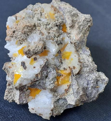 Wulfenite<br />Gleeson Mine, Gleeson, Turquoise District, Dragoon Mountains, Cochise County, Arizona, USA<br />5 x 3 cm<br /> (Author: Volkmar Stingl)