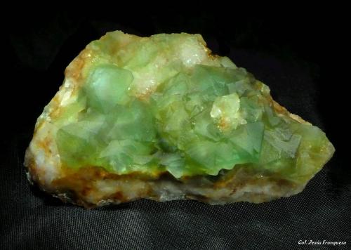 Fluorita.<br />Pedrera Berta, Turó de Can Domènech, Serra de Roques Blanques, Sant Cugat del Vallès-El Papiol, Comarca Vallès Occidental / Baix Llobregat, Barcelona, Cataluña / Catalunya, España<br />80x45 mm.<br /> (Autor: Jesus Franquesa Baucells)