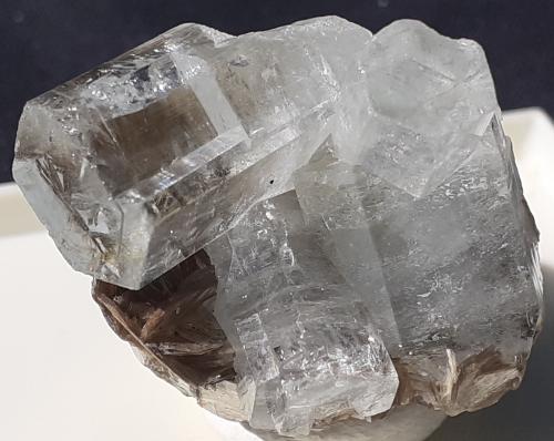 Beryl (variety aquamarine), Muscovite<br />Gilgit District, Gilgit-Baltistan (Northern Areas), Pakistan<br />3 x 2 cm<br /> (Author: Volkmar Stingl)