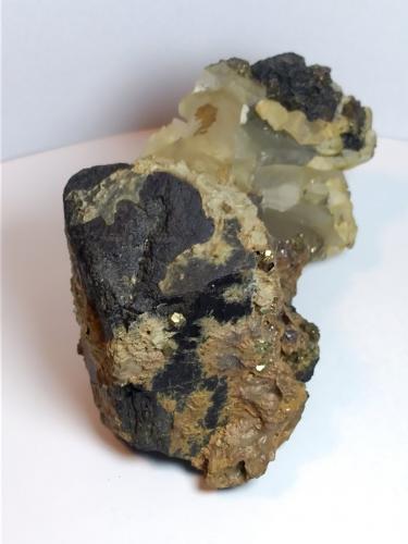 Ilvaite, Pyrite, Quartz<br />Torre di Rio, Santa Filomena area, Rio Marina, Elba Island, Livorno Province, Tuscany, Italy<br />63 x 40 mm<br /> (Author: Sante Celiberti)