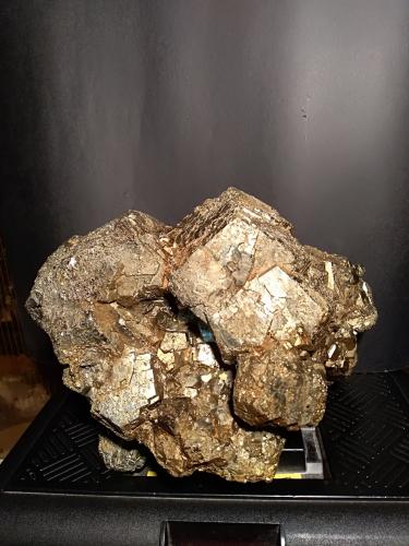 Pyrite<br />Rio Mine (Rio Marina Mine), Valle Giove stope, Rio Marina, Elba Island, Livorno Province, Tuscany, Italy<br />34 x 29 cm<br /> (Author: Sante Celiberti)