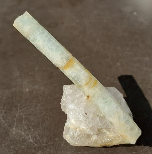 Beryl (variety Aquamarine)<br />Melrose Quarry, Stoneham, Oxford County, Maine, USA<br />7,5 cm long crystal<br /> (Author: Volkmar Stingl)