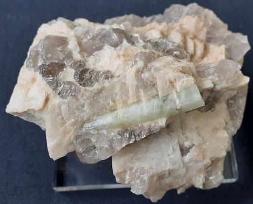 Beryl<br />Greenwood, Oxford County, Maine, USA<br />6 x 6 cm<br /> (Author: Volkmar Stingl)