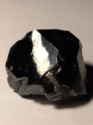 Hematites<br />Rio Mine (Rio Marina Mine), Valle Giove stope, Rio Marina, Elba Island, Livorno Province, Tuscany, Italy<br />34 x 26 mm<br /> (Autor: Sante Celiberti)