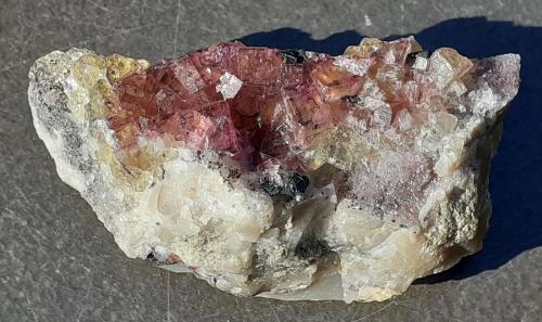 Fluorite<br />Dörfel Quarry, Dörfel, Annaberg District, Erzgebirgskreis, Saxony/Sachsen, Germany<br />4,5 x 2,5 cm<br /> (Author: Volkmar Stingl)