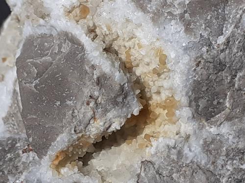 Wulfenite, Calcite<br />Feigenstein Mine, Wannig Mountain, Nassereith, Imst District, North Tyrol, Tyrol/Tirol, Austria<br />8 x 6 cm<br /> (Author: Volkmar Stingl)