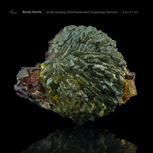 Baryte, Fluorite<br />Sauberg Mine, Ehrenfriedersdorf, Erzgebirgskreis, Saxony/Sachsen, Germany<br />2,5 x 2,1 cm<br /> (Author: Niels Brouwer)