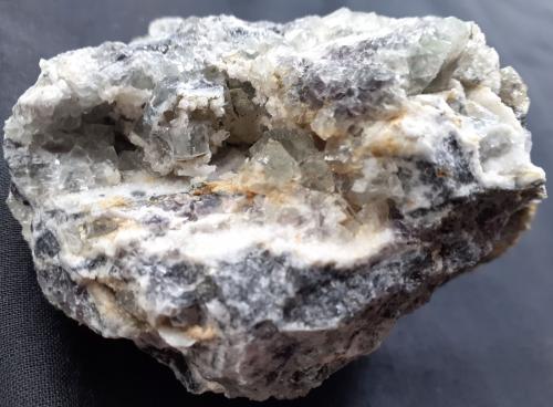 Fluorite, Quartz (variety chalcedony)<br />Yongping Mine, Yongping, Yanshan, Shangrao Prefecture, Jiangxi Province, China<br />7 x 5 cm<br /> (Author: Volkmar Stingl)