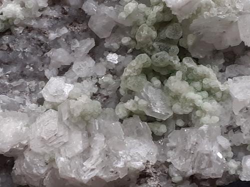 Fluorite, Calcite<br />Shangmei tunnel (construction site), Dongji, Chengsun, Wuyishan, Nanping Prefecture, Fujian Province, China<br />8 x 7 cm<br /> (Author: Volkmar Stingl)