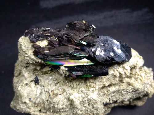 Hematite<br />Cavradi, Curnera Valley, Tujetsch (Tavetsch), Vorderrhein Valley, Grischun (Grisons; Graubünden), Switzerland<br />82 x 49 mm<br /> (Author: Sante Celiberti)