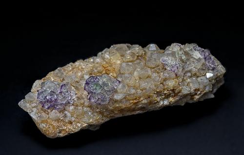 Fluorite, Quartz<br />Redstone Quarry, Redstone, Conway, Carroll County, New Hampshire, USA<br />8.8 x 3.1 cm<br /> (Author: am mizunaka)