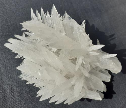 Calcite<br />Wenshan, Wenshan Autonomous Prefecture, Yunnan Province, China<br />9 x 7 cm<br /> (Author: Volkmar Stingl)