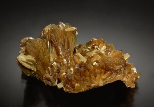 Stilbite<br />Strzegom, Strzegom-Sobótka Massif, Świdnica District, Lower Silesia, Poland<br />2.5 x 4.3 cm<br /> (Author: Michael Shaw)