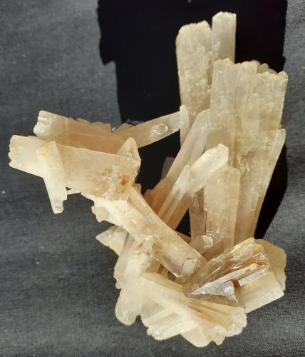 Celestine, Sulfur<br />Machów Mine, Tarnobrzeg, Subcarpathian Voivodeship, Poland<br />9 x 7 cm<br /> (Author: Volkmar Stingl)