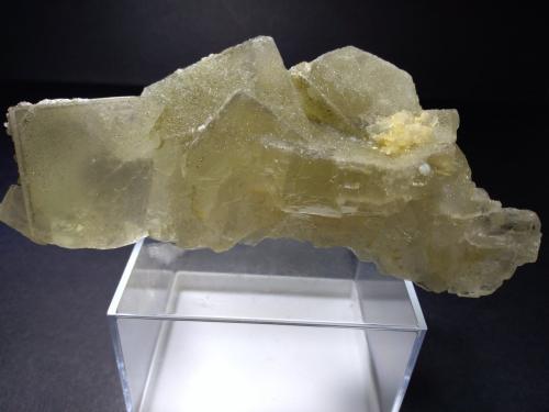 Fluorite<br />Silius, Metropolitan City of Cagliari, Sardinia/Sardegna, Italy<br />13 x 4,5 cm<br /> (Author: Sante Celiberti)