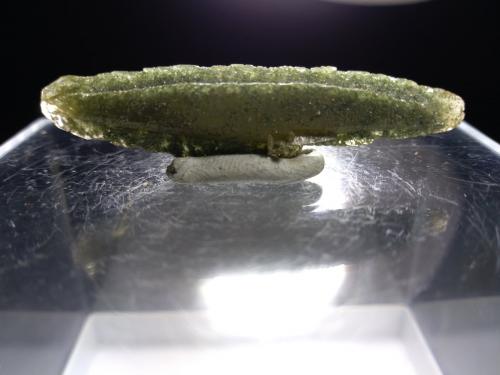 Titanite<br />Gletsch, Furka Pass area, Oberwald, Obergoms, Goms, Wallis (Valais), Switzerland<br />48.7 x 11.6 mm<br /> (Author: Sante Celiberti)