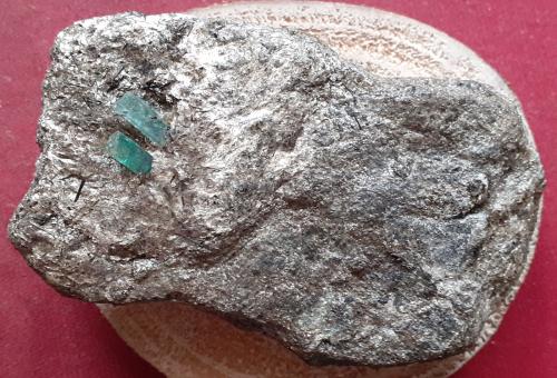 Beryl (variety Emerald)<br />Sedl, Habach Valley, Hohe Tauern, Salzburg, Austria<br />6 x 4 cm<br /> (Author: Volkmar Stingl)