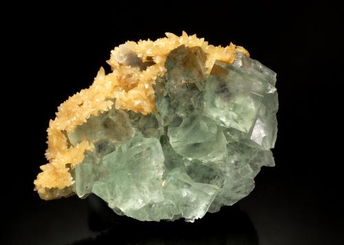 Fluorite and Calcite<br />Choir area, Province Govisümber, Mongolia<br />4.0 x 6.1 x 8.5 cm.<br /> (Author: Michael Shaw)