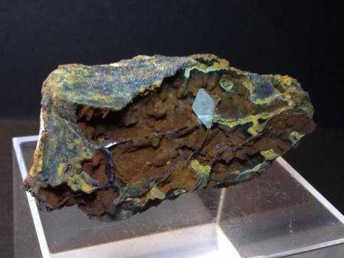 Anglesite<br />Monteponi Mine, Iglesias, Sud Sardegna Province, Sardinia/Sardegna, Italy<br />76 x 34 mm<br /> (Author: Sante Celiberti)