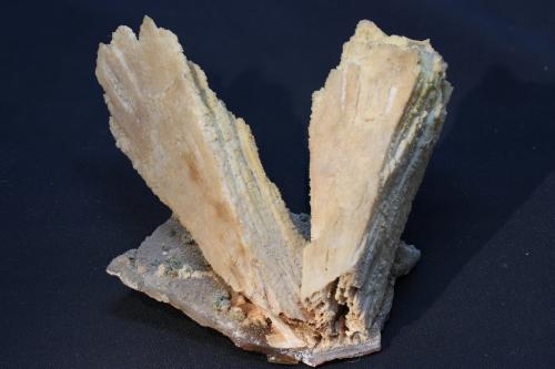 Cuarzo pseudomórfico de Anhidrita<br />Iraí, Región Alto Uruguai, Rio Grande do Sul, Brasil<br />80x90 mm<br /> (Autor: Ramon A  Lopez Garcia)