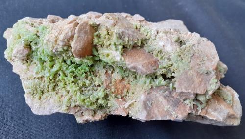 Pyromorphite<br />Daoping Mine, Gongcheng, Guilin Prefecture, Guangxi Zhuang Autonomous Region, China<br />11 x 6 cm<br /> (Author: Volkmar Stingl)