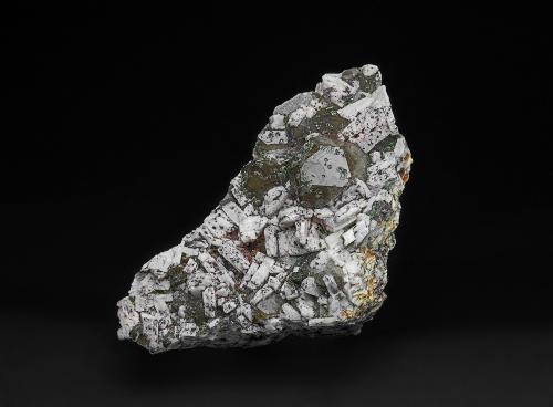 Quartz (variety smoky quartz), Albite<br />Königskopf Quarry, Oderbrück, Braunlage, Goslar District, Harz, Lower Saxony/Niedersachsen, Germany<br />7.1 x 3.5 cm<br /> (Author: am mizunaka)