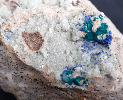 Azurite, Malachite, Dolomite<br />Ringenwechsel Mining District, Troi, District Schwaz, Inn Valley, North Tyrol, Tyrol/Tirol, Austria<br />FoV ca. 4,5 x 3,5 cm<br /> (Author: Volkmar Stingl)