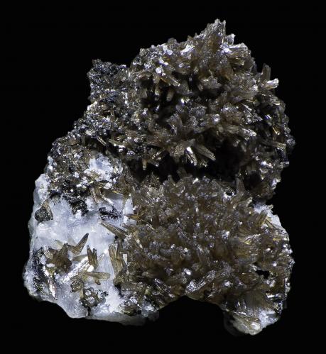 Pyromorphite<br />Friedrichssegen Mine, Frücht, Bad Ems District, Lahn Valley, Rhineland-Palatinate/Rheinland-Pfalz, Germany<br />18 x 15 x 6 mm<br /> (Author: Rob Schnerr)