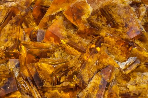 Fluorite<br />Johannesschacht Mine, Wölsendorf, Schwarzach bei Nabburg, Wölsendorf West District, Upper Palatinate/Oberpfalz, Bavaria/Bayern, Germany<br />Main crystal size: 3.9 × 1.7 cm<br /> (Author: Jordi Fabre)