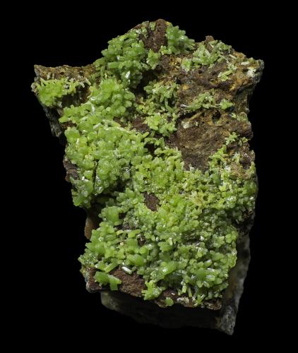 Pyromorphite<br />Mina Red Gill, Roughton Gill, Caldbeck Fells, Allerdale, (antes Cumberland), Cumbria, Inglaterra / Reino Unido<br />20 x 17 x 4 mm<br /> (Author: Rob Schnerr)