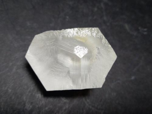 Calcite<br />Mina San Leone, Assemini, Ciudad metropolitana de Cagliari, Cerdeña/Sardegna, Italia<br />34 x 27 mm<br /> (Author: Sante Celiberti)