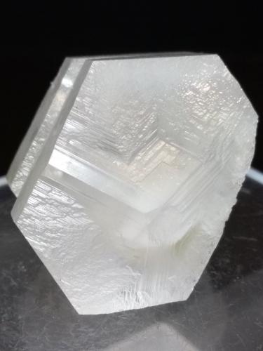 Calcite<br />Mina San Leone, Assemini, Ciudad metropolitana de Cagliari, Cerdeña/Sardegna, Italia<br />34 x 27 mm<br /> (Author: Sante Celiberti)