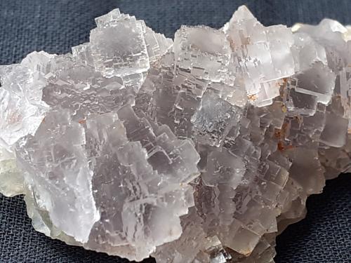 Fluorite<br />Yongping Mine, Yongping, Yanshan, Shangrao Prefecture, Jiangxi Province, China<br />4 x 2 cm<br /> (Author: Volkmar Stingl)