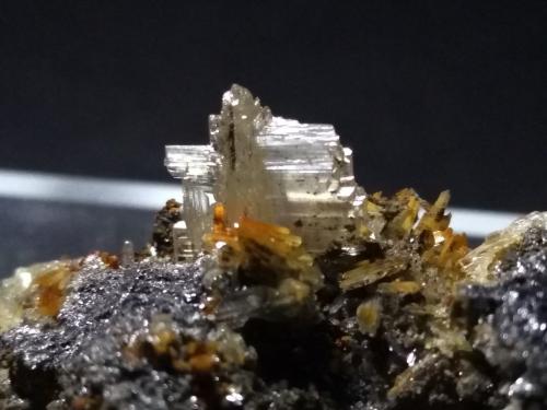Cerussite<br />Miniera Montevecchio, Arbus, Provincia Medio Campidano, Cerdeña/Sardegna, Italia<br />51 x 27 mm<br /> (Author: Sante Celiberti)