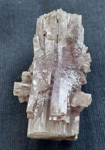 Aragonite<br />La Pesquera, Comarca La Manchuela Conquense, Cuenca, Castilla-La Mancha, Spain<br />4,3 x 2 cm<br /> (Author: Volkmar Stingl)