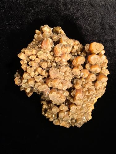 Pyromorphite<br />Bunker Hill Mine, Bunker Hill properties, Kellogg, Coeur d'Alene District, Shoshone County, Idaho, USA<br />120 mm x 100 mm x 60 mm<br /> (Author: Robert Seitz)