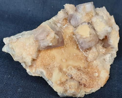 Fluorite<br />Nanshanxia Mine, Shaowu, Nanping Prefecture, Fujian Province, China<br />5,5 x 4 cm<br /> (Author: Volkmar Stingl)