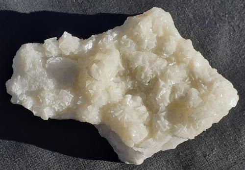 Dolomite<br />Albvorlandtunnel, Wendlingen, Esslingen District, Stuttgart Region, Baden-Württemberg, Germany<br />7,5 x 5 cm<br /> (Author: Volkmar Stingl)