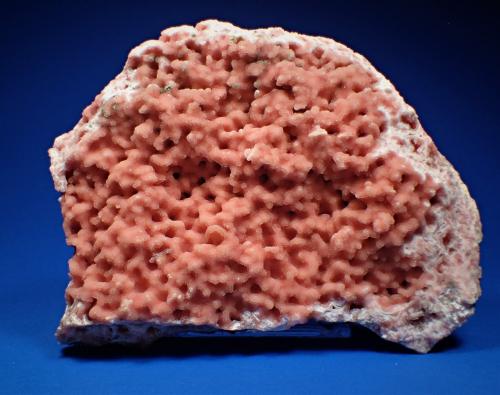 Rhodochrosite, Quartz, Pyrite<br />Mina Oppu, Nishimeya-mura, Distrito Nakatsugaru, Prefectura Aomori, Región Tohoku, Isla Honshu, Japón<br />185 mm x 140 mm x 45 mm<br /> (Author: Don Lum)