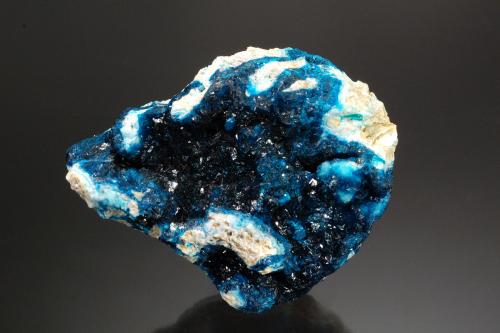 Veszelyite<br />Palabanda, M'Fouati District, Bouenza Department, Republic of the Congo<br />2.8 x 4.8 x 6.2 cm<br /> (Author: Michael Shaw)