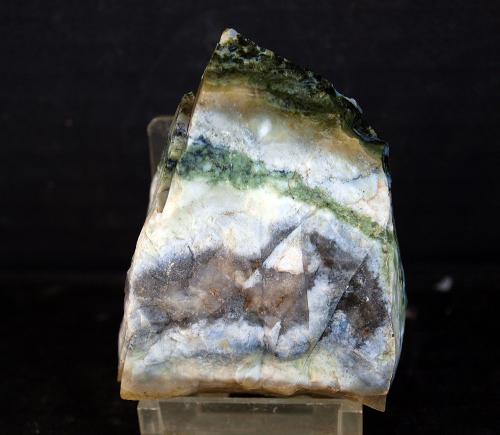 Ópalo<br />Volcán Cabezo Negro de Zeneta, Murcia, Comarca Huerta de Murcia, Región de Murcia (Murcia), España<br />6.5 x 4.5 cm<br /> (Autor: Pedro Antonio)