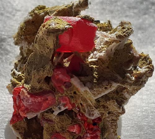 Realgar, Orpiment, Quartz<br />Palomo Mine, Castrovirreyna Province, Huancavelica Department, Peru<br />3 x 2,5 cm<br /> (Author: Volkmar Stingl)