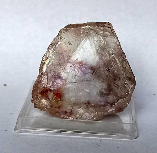 Apatito<br />Alto Feiro, Pedra Lavrada, Borborema, Paraíba, Brazil<br />3,9 x 3,8 x 2,2 cm<br /> (Autor: Anisio Claudio)