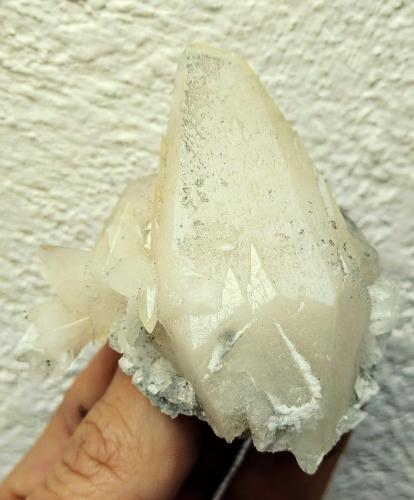 Calcita<br />Emilio Mine, Obdulia vein, Caravia mining area, La Rubiera, Loroñe, Colunga, Comarca de la Sidra, Principality of Asturias (Asturias), Spain<br />6,5 x 6,0 cm.<br /> (Autor: Carles)