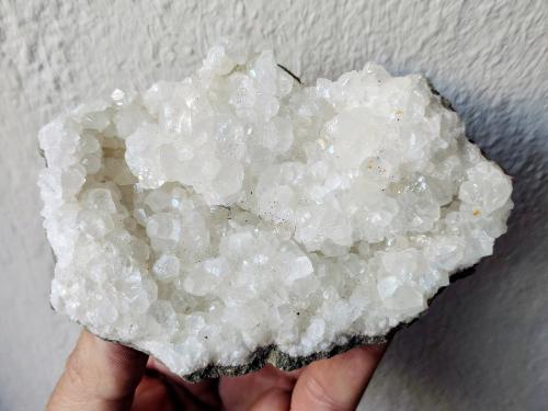 Calcita<br />Nuria Mine (Caosil Quarry), Grupo Minero Santa Engracia, Collado del Hoyo-El Hoyo-Majada Fría, Poveda de la Sierra, Comarca Señorío de Molina-Alto Tajo, Guadalajara, Castilla-La Mancha, Spain<br />10,7 x 8,0 cm.<br /> (Autor: Carles)
