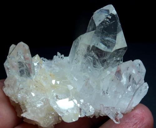 Cuarzo (variedad cristal de roca)<br />Diamantina, Vale do Jequitinhonha, Minas Gerais, Brasil<br />7 x 6 cm.<br /> (Autor: javier ruiz martin)