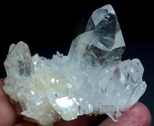 Cuarzo (variedad cristal de roca)<br />Diamantina, Jequitinhonha, Minas Gerais, Brasil<br />7 x 6 cm.<br /> (Autor: javier ruiz martin)